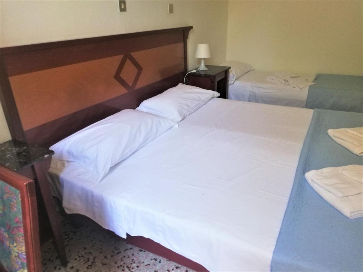 Hotel Maida Фоллоніка Екстер'єр фото