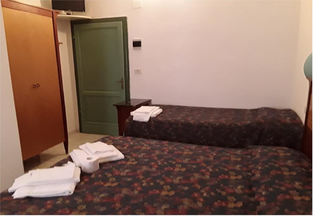 Hotel Maida Фоллоніка Екстер'єр фото
