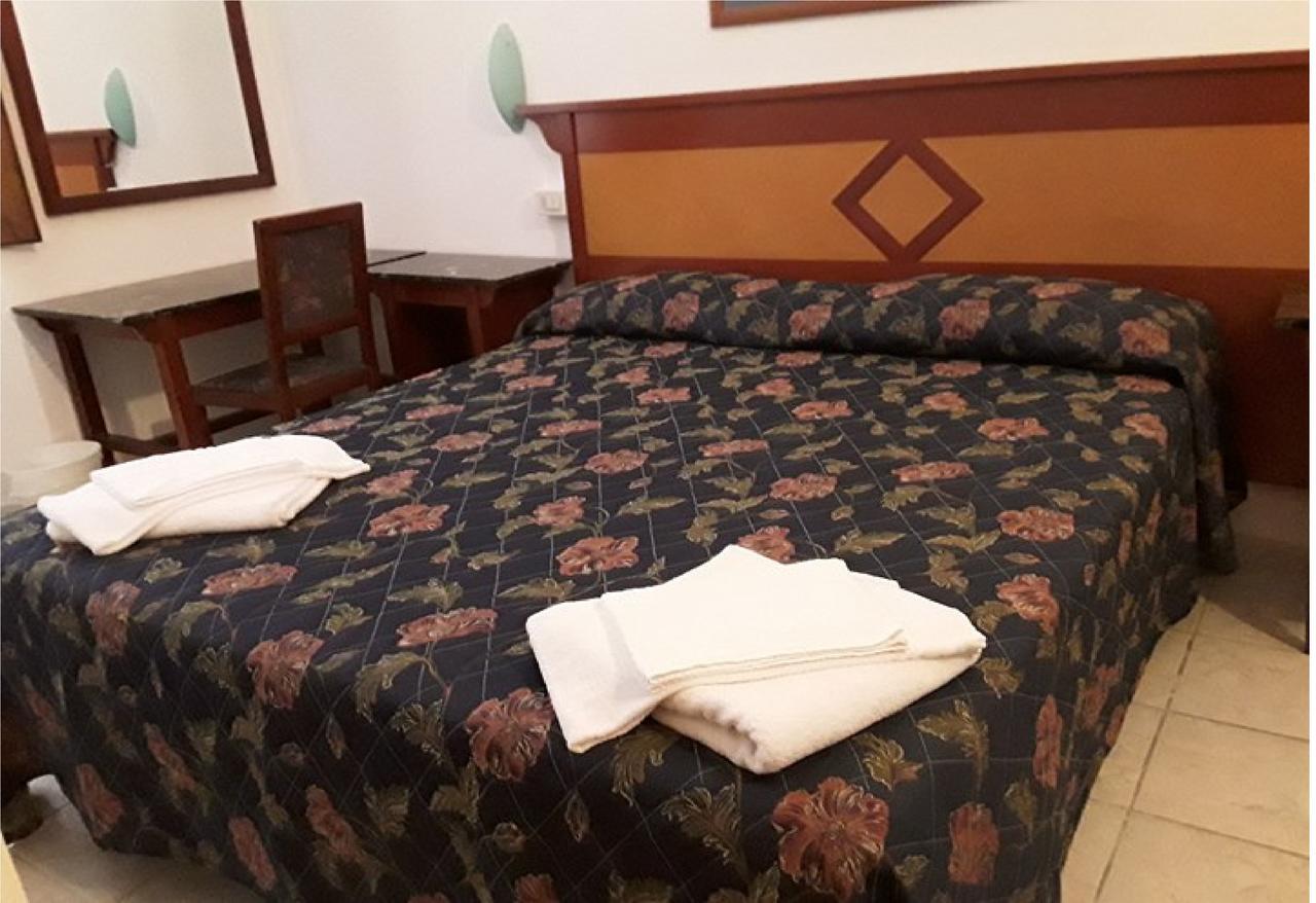 Hotel Maida Фоллоніка Екстер'єр фото