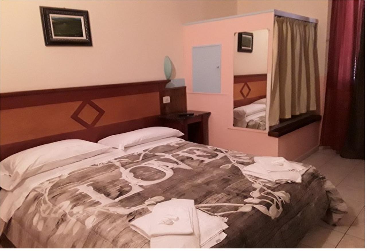 Hotel Maida Фоллоніка Екстер'єр фото