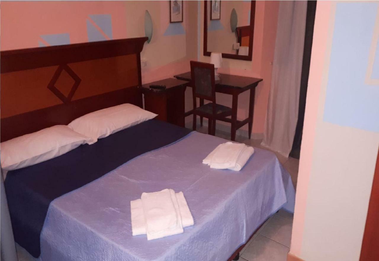 Hotel Maida Фоллоніка Екстер'єр фото