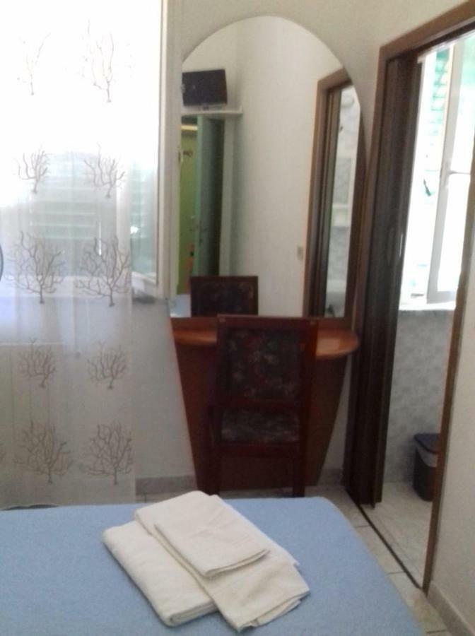 Hotel Maida Фоллоніка Екстер'єр фото